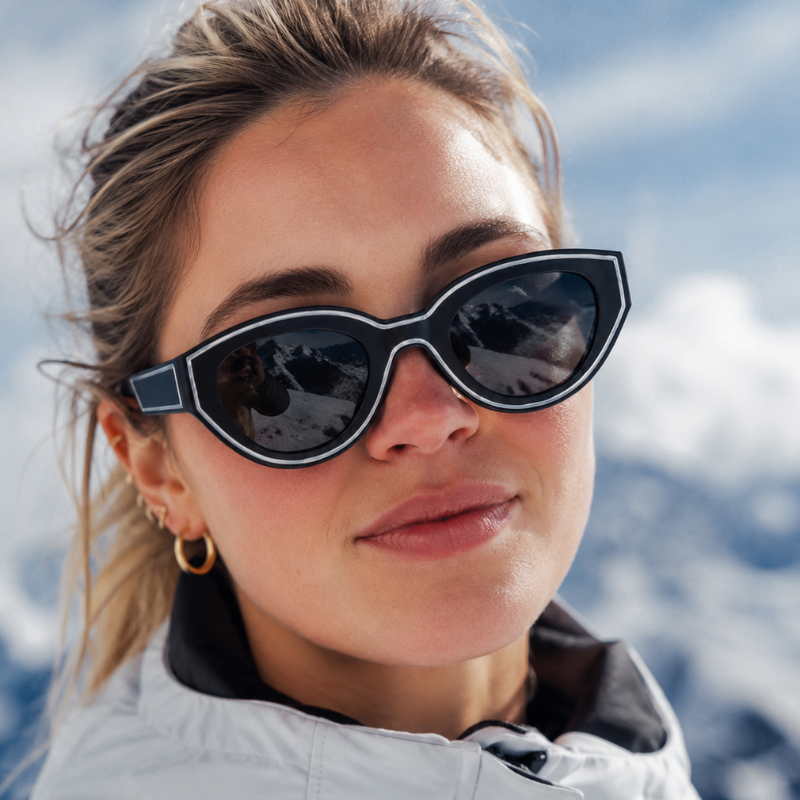 Retro Sunglasses for Women - Vintage Glasses in 90s Style